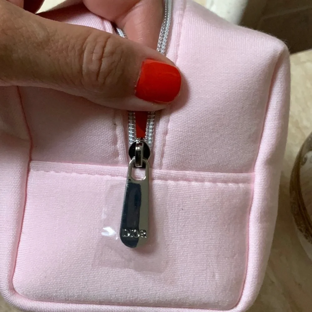 Dior Beauty Light Pink Makeup Bag Pouch Dior Logo Travel case, New - Picture 6 of 7